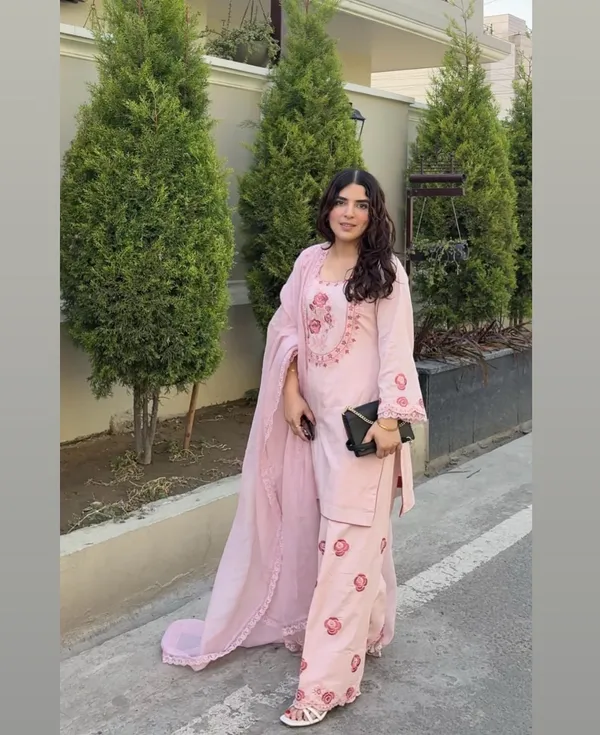 Pink_Floral_Embroidered_Salwar_Suit_Set_With_Dupatta_For_Women
