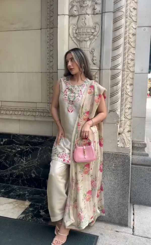 Cream_Floral_Embroidered_Elegant_Ethnic_Wear_Pakistani_Suit_With_Dupatta_For_Women