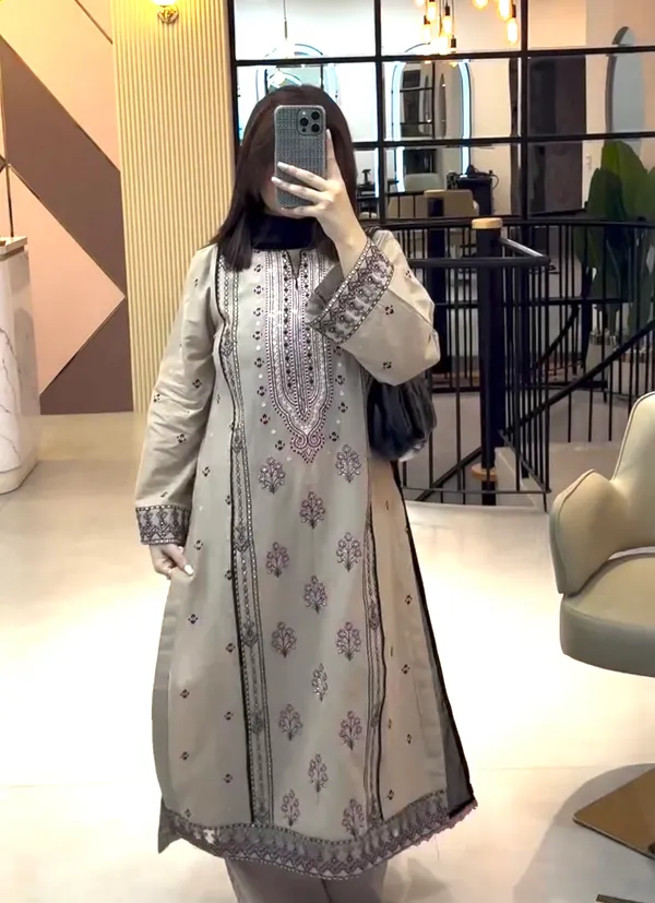 Embroidered_Beige_Ethnic_Suit_Set_With_Dupatta_For_Women