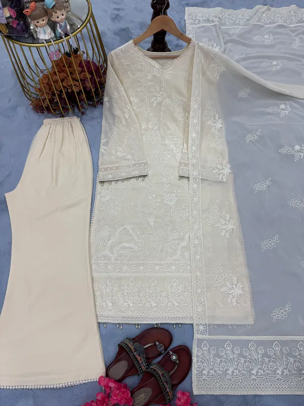 Ivory_Elegant_Embroidered_Three_Piece_Ethnic_Wear_Pakistani_Suit_Set_For_Women