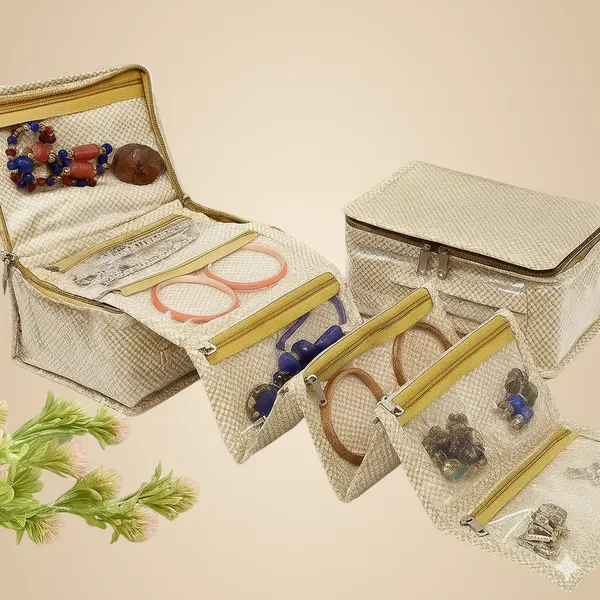 Beige_Premium_Non_Woven_Makeup_Pouch