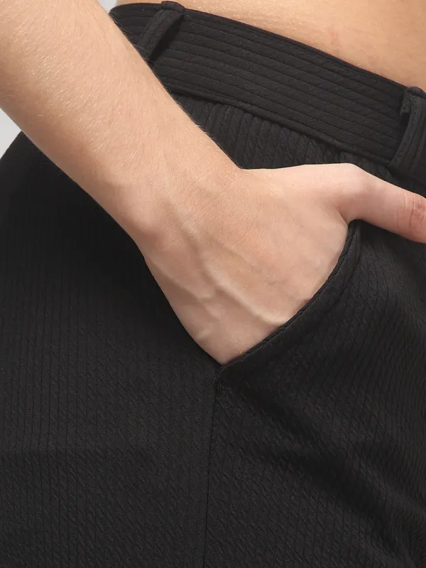 Black_Polyester_Trousers_For_Women