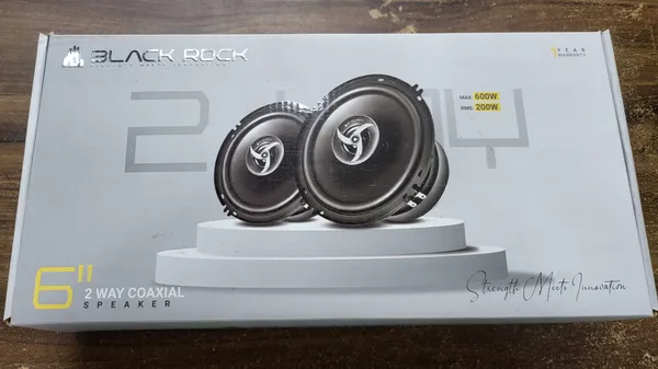 White_And_Black_Rock_2+_6-Inch_2-Way_Coaxial_Car_Speakers_(500W_Max_/_200W_Rms)