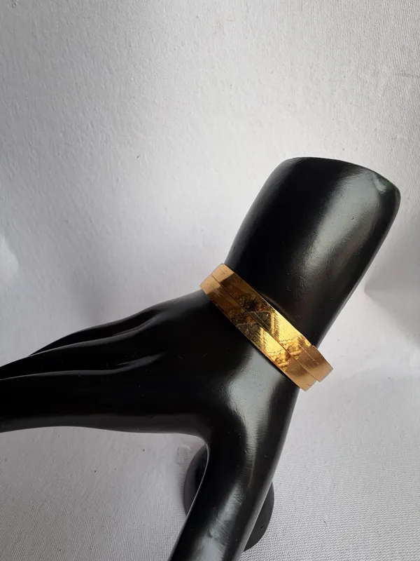 Gold_Toned_Metal_Cuff_Bracelet_Set_For_Women