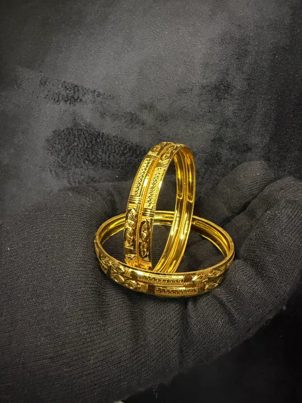 Golden_Ethnic_Designer_Bangles_Set_of_4_For_Women