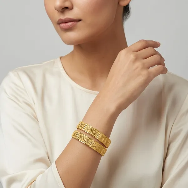 Traditional_Gold_Toned_Textured_Bangles_For_Women
