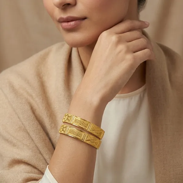 Traditional_Gold_Toned_Textured_Bangles_For_Women