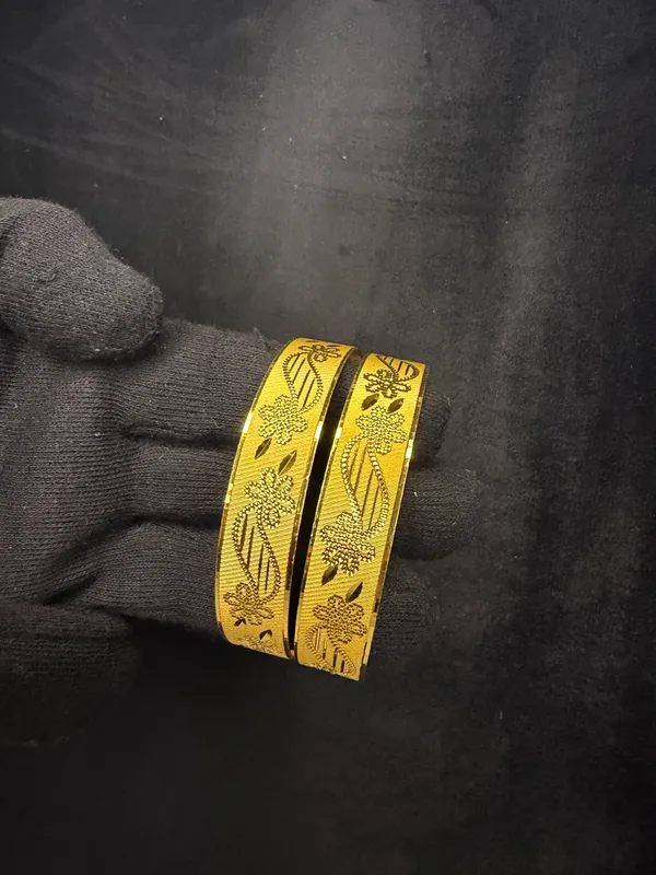 Gold_Plated_Phoenix_Carved_Bangles_For_Women