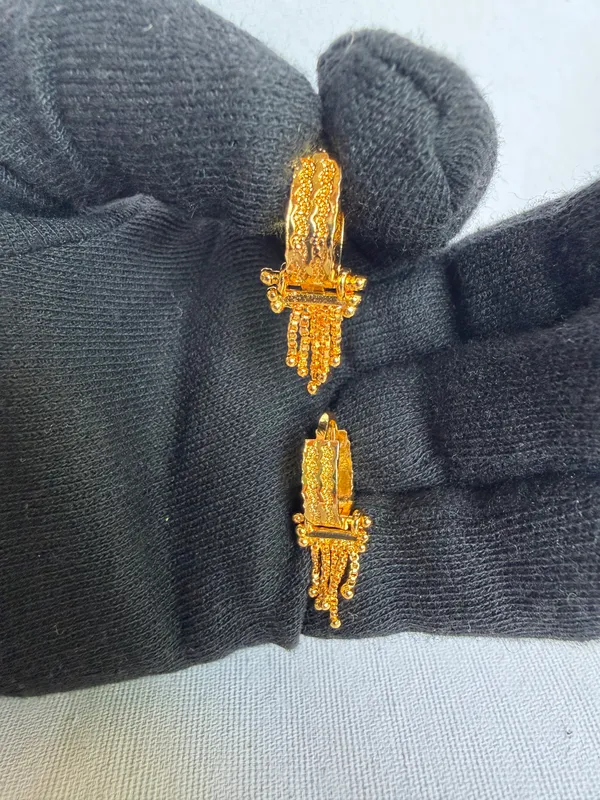 Golden_Textured_Dragonfly_And_Traditional_Insect_Design_Stud_Earrings_For_Women