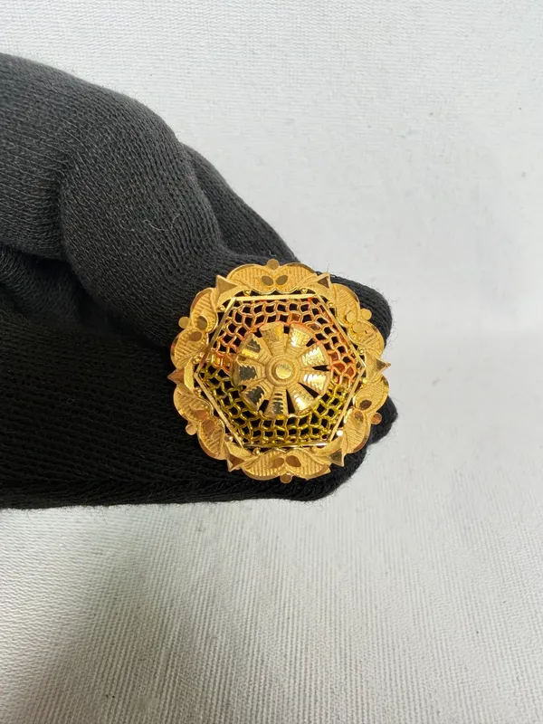 Gold_Toned_Filigree_Floral_Ring_For_Women