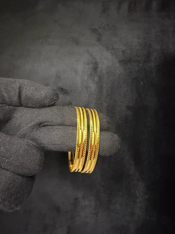 Gold_Plated_Spiral_Bangles_Set_For_Women