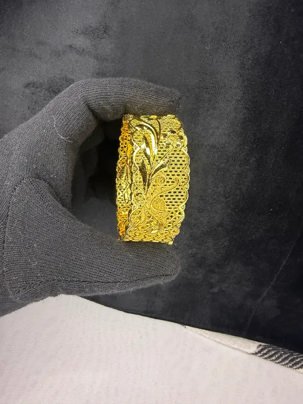 Traditional_Gold_Plated_Filigree_Kada_Bangle_For_Women