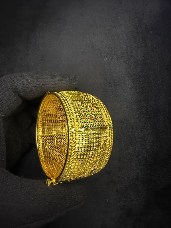 Traditional_Gold_Plated_Mesh_with_Peacock_Design_Bangle__For_Women