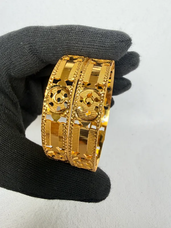 Traditional_Gold_Plated_Designer_Kada_Bangle_Set_For_Women
