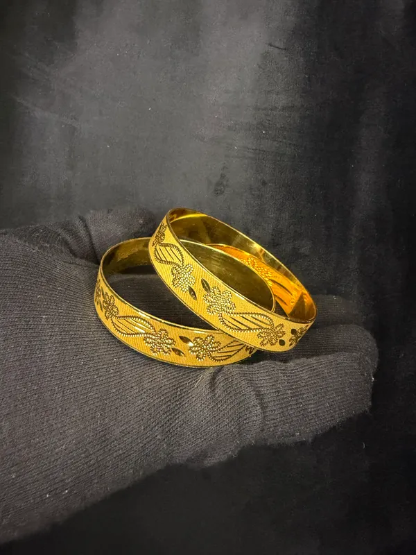 Gold_Plated_Phoenix_Carved_Bangles_For_Women