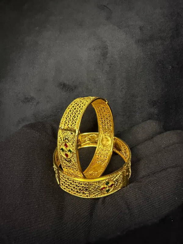 Traditional_Gold_Plated_with_Intricate_Filigree_Work_Bangle_Set__For_Women