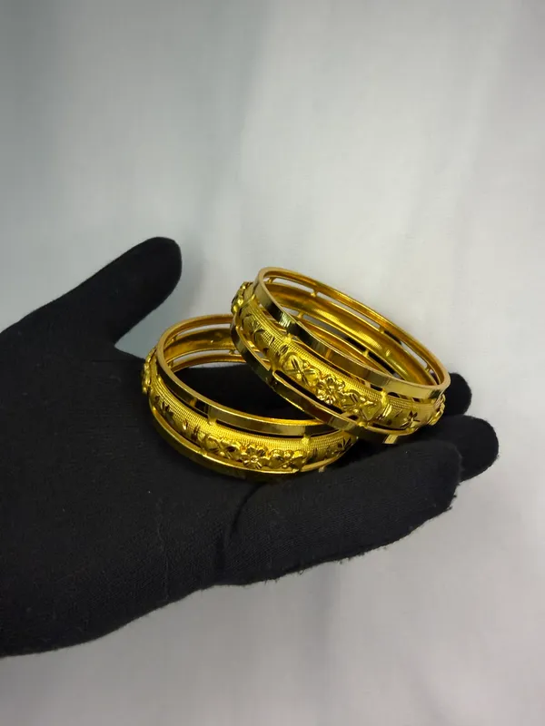 Set_of_2_Gold_Plated_with_Engraved_Floral_Design_Bangles__For_Women