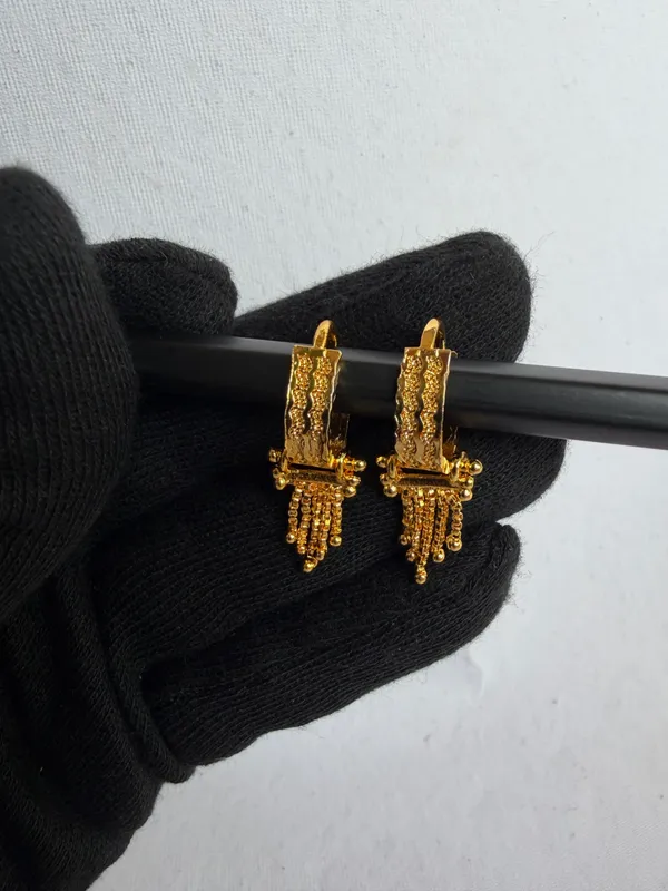 Golden_Textured_Dragonfly_And_Traditional_Insect_Design_Stud_Earrings_For_Women