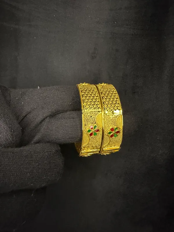 Red_and_Green_Enamel_Work_Traditional_Gold_Toned_Kada_Bangle_Pair_For_Women