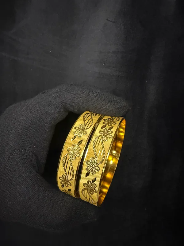 Gold_Plated_Phoenix_Carved_Bangles_For_Women