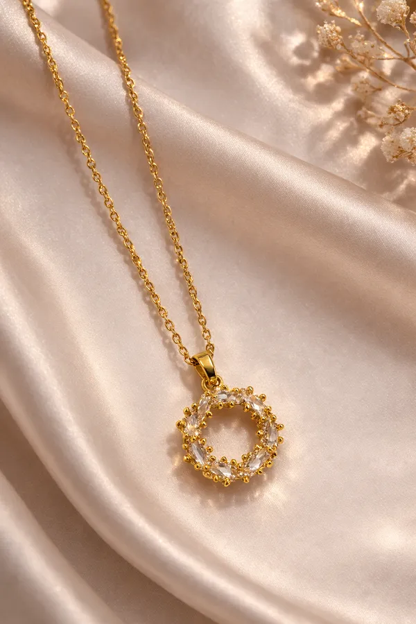 Celeste_Halo_Pendant_Necklace_For_Women