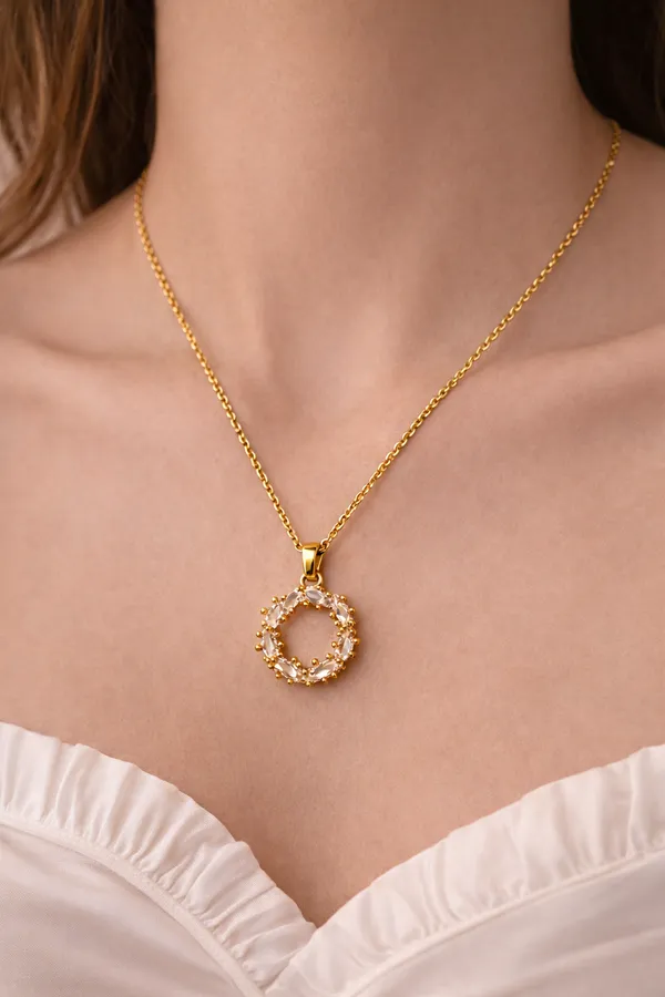 Celeste_Halo_Pendant_Necklace_For_Women