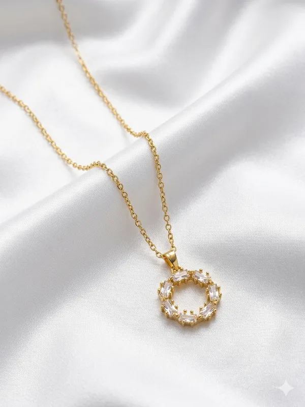 Celeste_Halo_Pendant_Necklace_For_Women