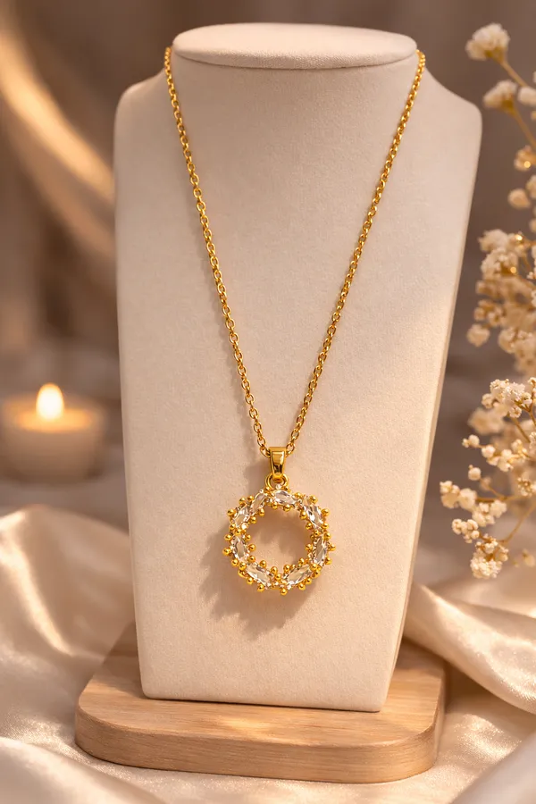 Celeste_Halo_Pendant_Necklace_For_Women