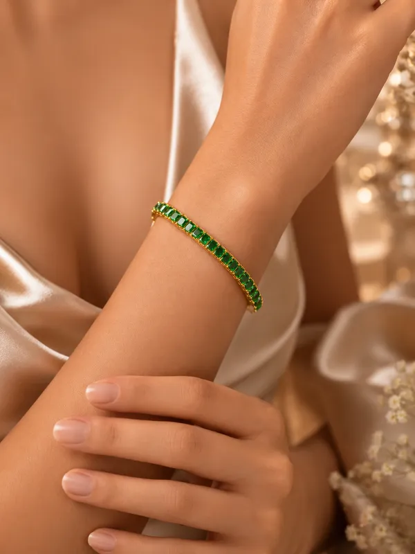 Disigo_Emerald_Eternity_Set:_Quad_Pendant_Necklace_&_Tennis_Bracelet