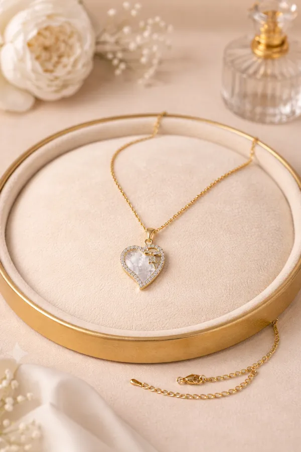 Eterna_Heart_Glow_Pendant_Necklace_For_Women