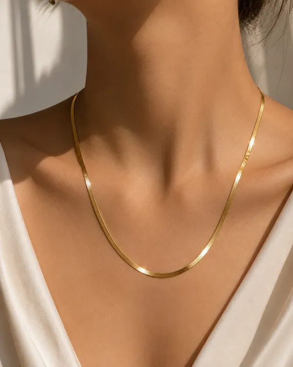 Gold_Regal_Sleek_Chain|_18k_Gold_Plated