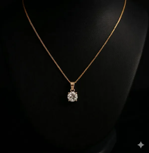 The_Étoile_Solitaire_Pendant_in_Gold