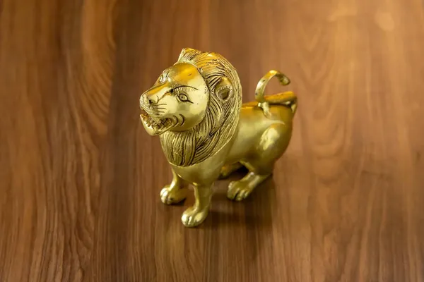 Gold_Brass_Lion_Showpiece_For_Home_Decor