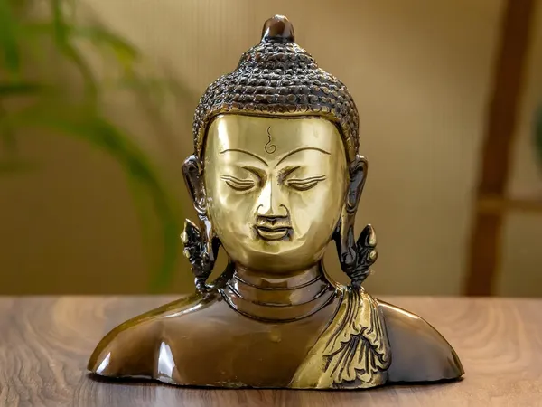 Gold_Brass_Buddha_Face_Idol_For_Spiritual_Decor