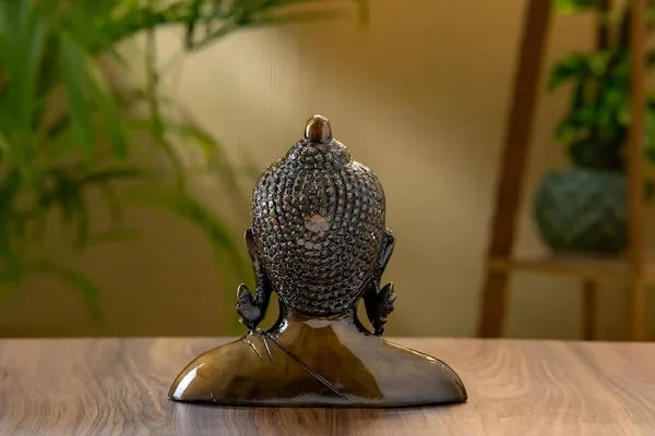Gold_Brass_Buddha_Face_Idol_For_Spiritual_Decor