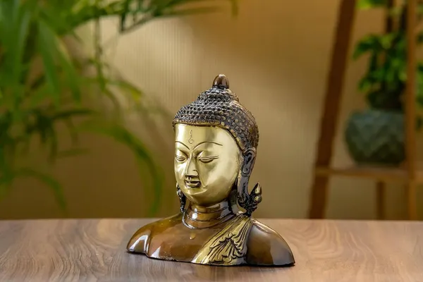 Gold_Brass_Buddha_Face_Idol_For_Spiritual_Decor