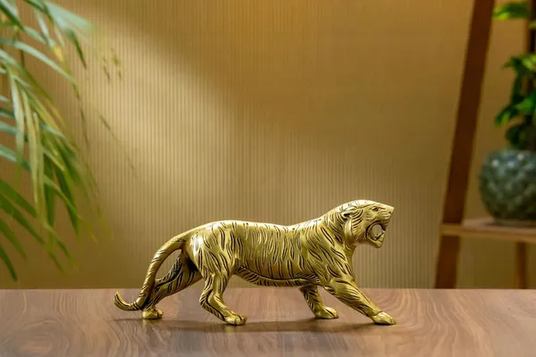 Gold_Brass_Leopard_Showpiece_For_Home_Decor