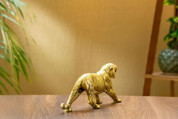 Gold_Brass_Leopard_Showpiece_For_Home_Decor
