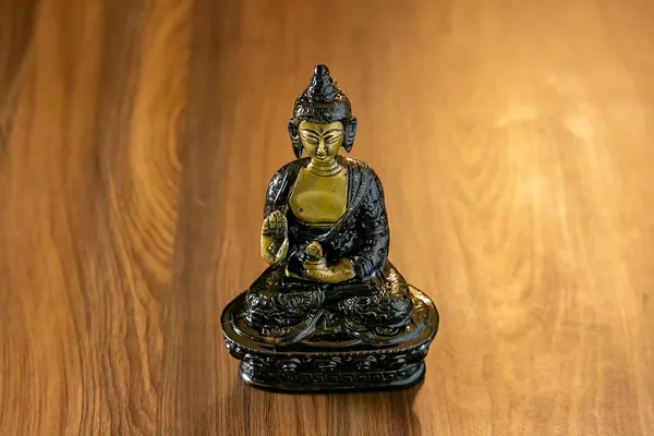 Gold_Brass_Buddha_Showpiece_For_Spiritual_Decor