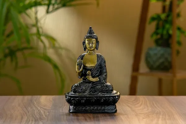Gold_Brass_Buddha_Showpiece_For_Spiritual_Decor