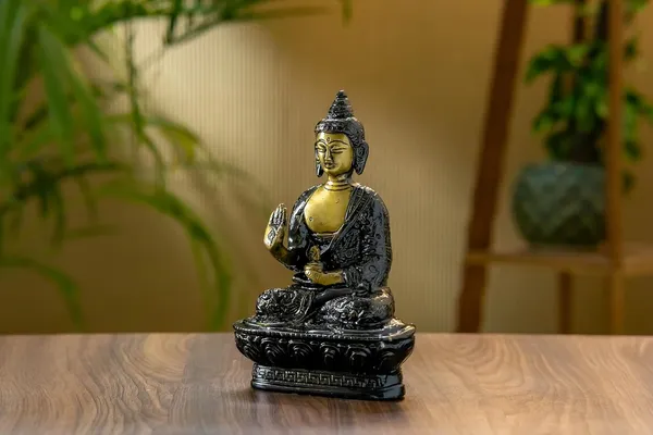 Gold_Brass_Buddha_Showpiece_For_Spiritual_Decor