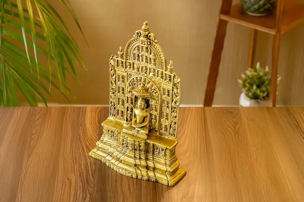 Gold_Brass_Mahavir_Swami_Statue_For_Spiritual_Decor