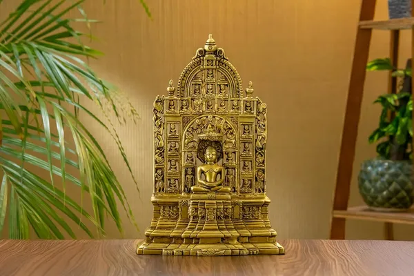 Gold_Brass_Mahavir_Swami_Statue_For_Spiritual_Decor