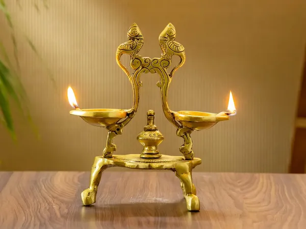 Gold_Brass_Parrot_Design_Diya_For_Pooja_Decor