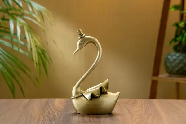 Gold_Brass_Duck_Swan_Showpiece_For_Home_Decor