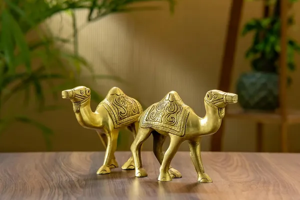 Gold_Brass_Camel_Showpiece_For_Home_Decor