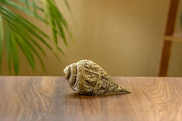 Gold_Brass_Sankha_Showpiece_For_Home_Decor