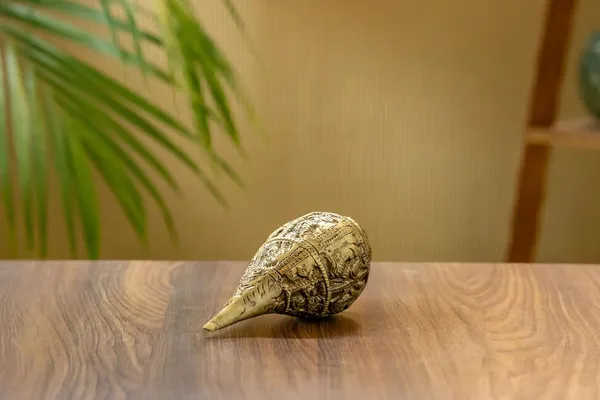 Gold_Brass_Sankha_Showpiece_For_Home_Decor