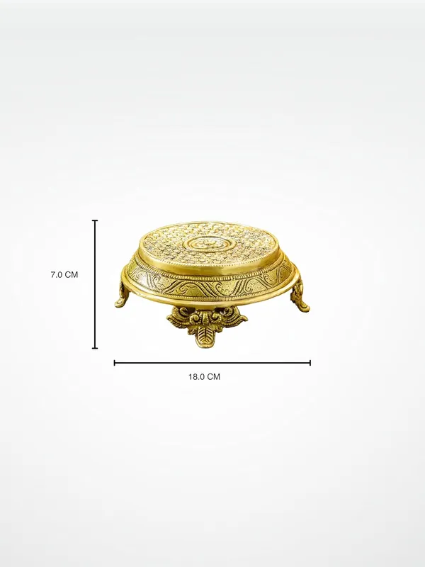 Gold_Brass_Chowki_For_Home_Decor