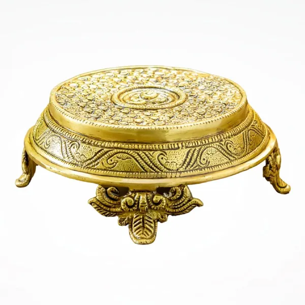 Gold_Brass_Chowki_For_Home_Decor